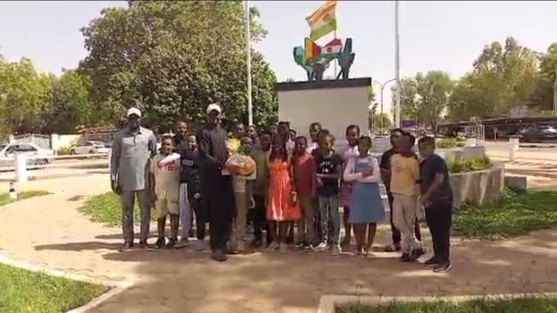 Les élèves de l’école "Les Petits Princes" explorent l’histoire et le symbolisme de la place du Liptako Gourma Les élèves de l’école "Les Petits Princes" explorent l’histoire et le symbolisme de la place du Liptako Gourma