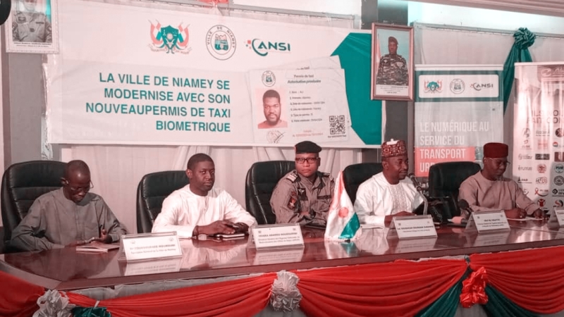 Lancement du permis de taxi biométrique à Niamey