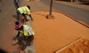 Niamey : l’AMV-Niger engage des travaux de pavage sur plusieurs axes stratégiques