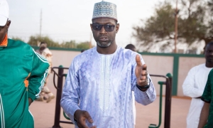 Visite officielle du Premier Ministre Lamine Zeine sur le chantier du site omnisports du Village de la Francophonie