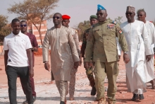 Visite de terrain du Directeur Général de l’AMV en compagnie du Ministre de la Jeunesse, des Sports, des Arts et de la Culture